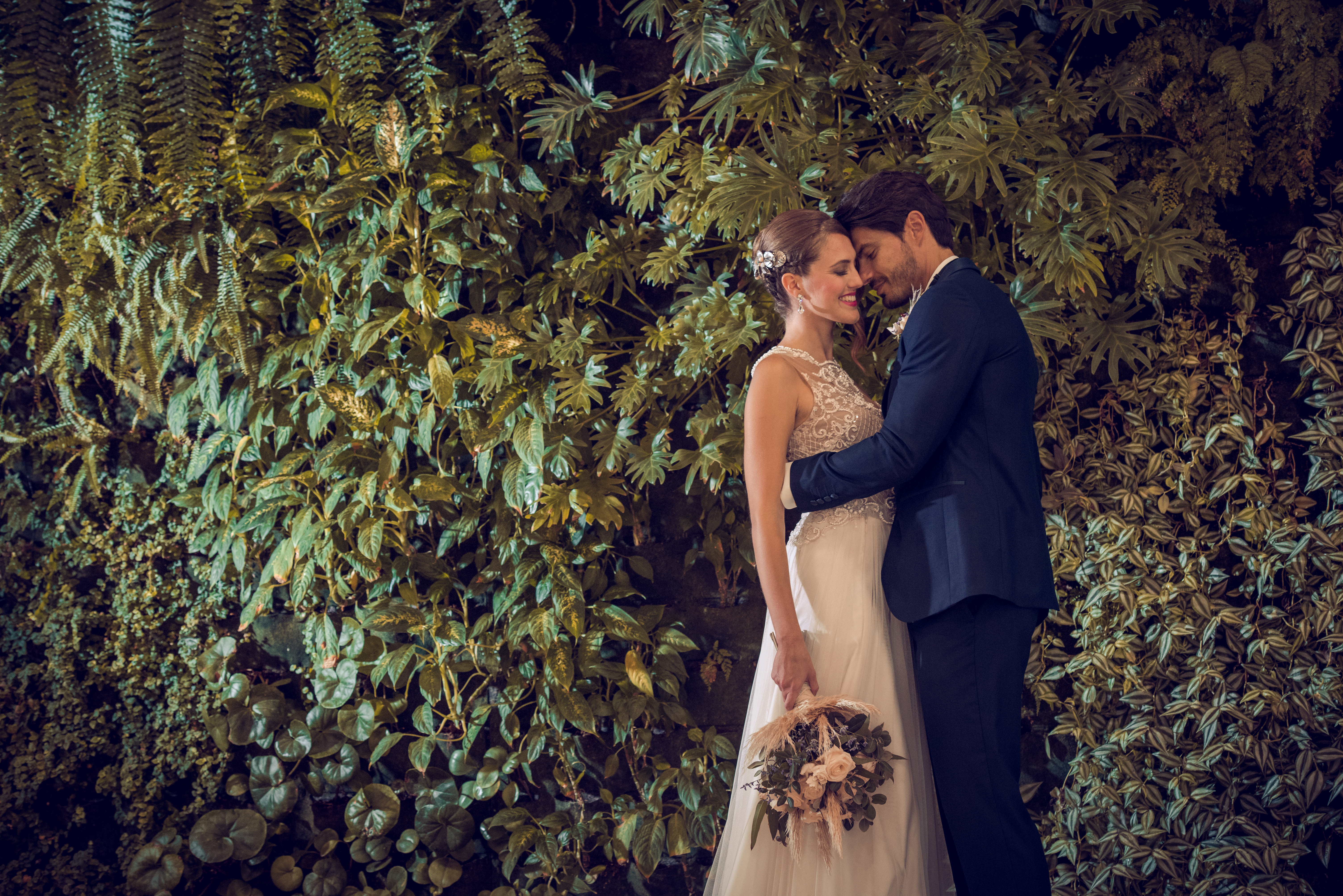 Book your wedding day in GF VICTORIA